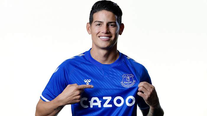 James Rodriguez signs with Everton